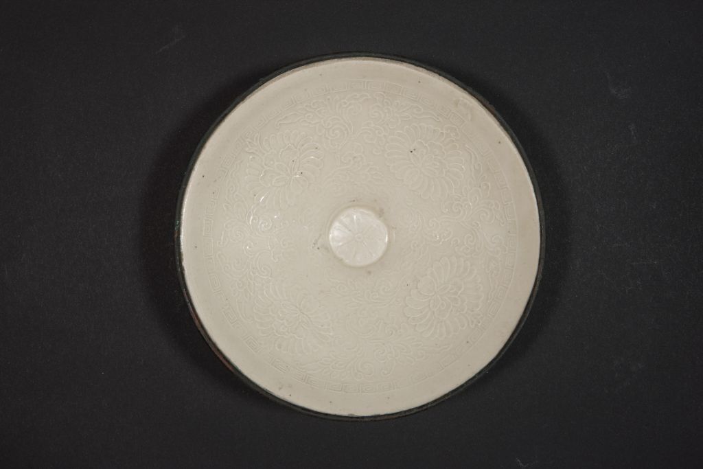 图片[2]-Dingyao white glaze printing bamboo bowl with tangled branches and chrysanthemum pattern-China Archive